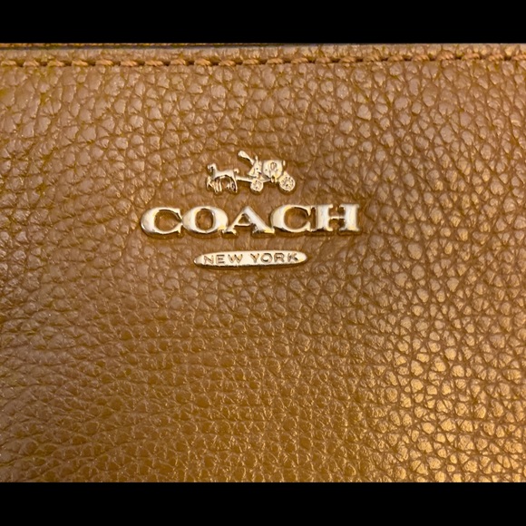 Coach Wristlet - Picture 2 of 7